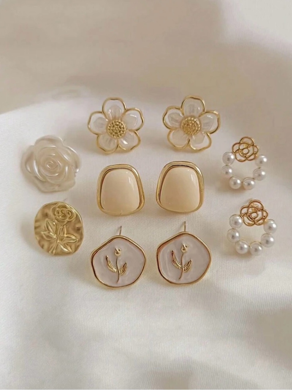 Elegant Ivory & Gold Floral Earring Set - Women Jewelry